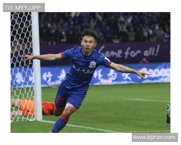 申花老将于汉超因伤缺席赛前训练明晚能否登场成为最大悬念